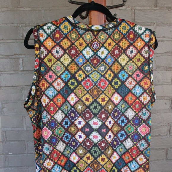 INKnBURN 2XL (12-14) BOHO DIAMOND SLEEVELESS Tank Running Tech Shirt NWOT - Picture 6 of 11